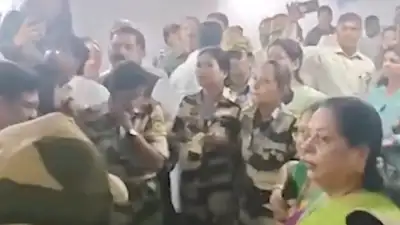 Following the incident, journalists staged a sit-in protest outside the municipal hall