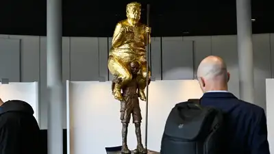 Titled ‘The Orange Plague’, the sculpture by Danish artist Jens Galschiøt depicts Trump sitting