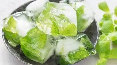 Stored this way, curry leaves stay fresh and usable for four to six months, and you can simply