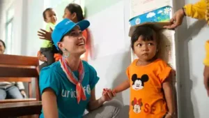 Since 2013, however, the American singer has also held a role with UNICEF, working to draw