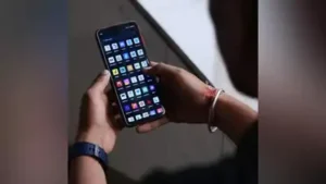 Sub-Rs 20,000 smartphone market may be heading to a 'collapse': The wider industry impact