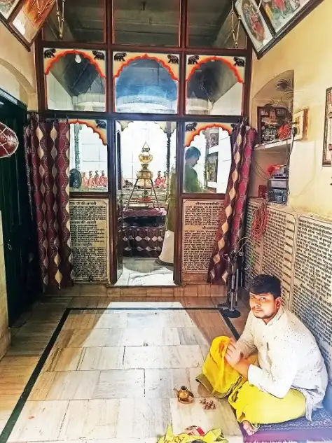 Situated in Varanasi, Kashi Labh Mukti Bhawan is a poignant refuge for those facing their final