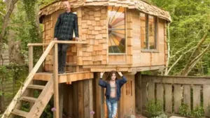 A 12-year-old Surrey girl handed her father £500 of savings and asked for a mushroom-shaped house
