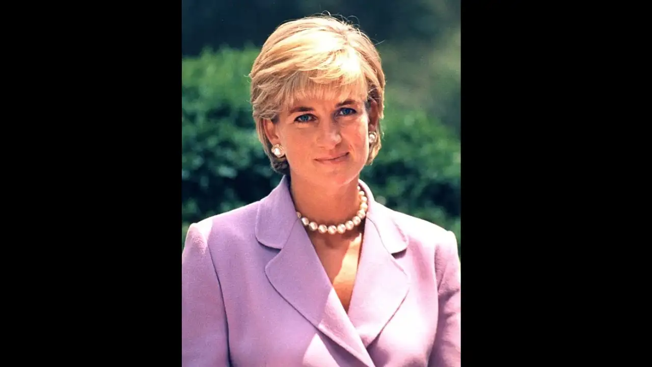 Princess Diana walked into an Angolan minefield in 1997; decades later, the landmine campaign she