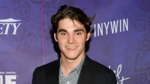 RJ Mitte , the actor best known for playing Walter White Jr., also known as Flynn, in Breaking