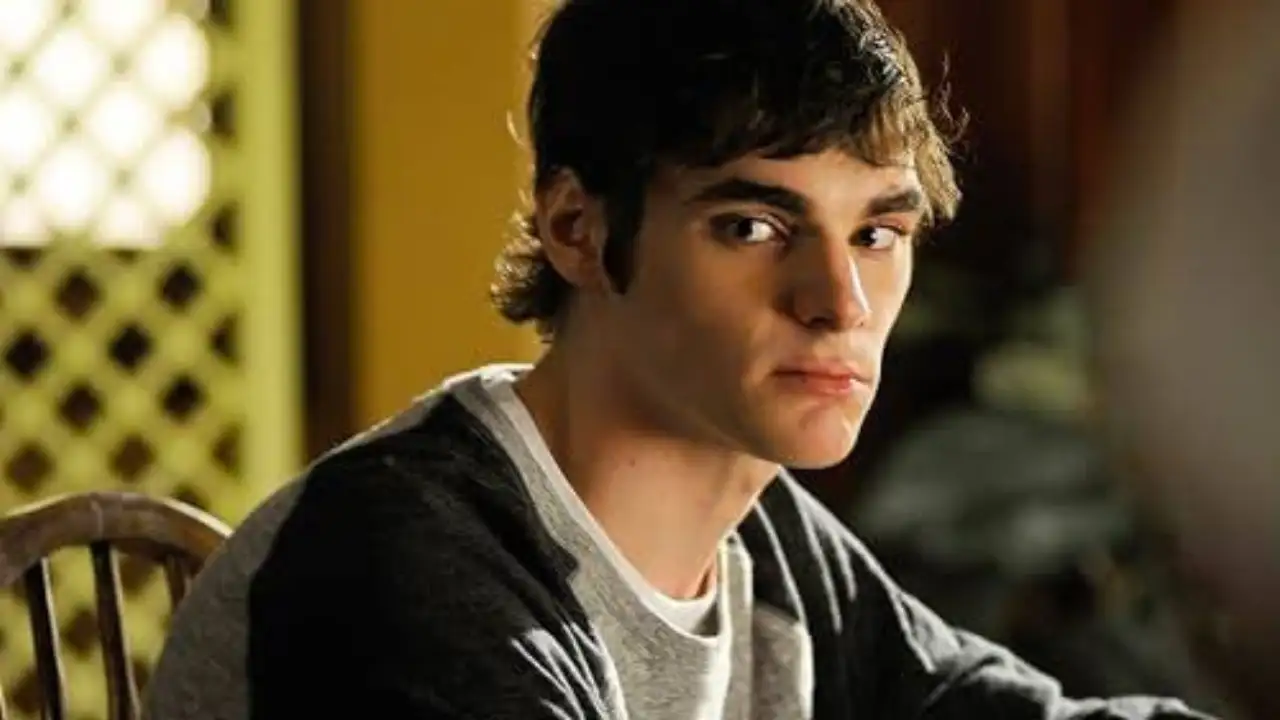 RJ Mitte , the actor best known for playing Walter White Jr., also known as Flynn, in Breaking