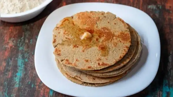 Here is a simple five-step way to make soft, healthy pearl millet rotis at home, even if you