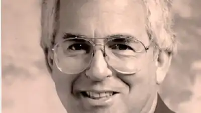Shortly before his death, Isaacs and Vance McLarren, who was involved in the administration