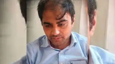 Techie strangles mother after argument, sits beside her body before walking into police station —