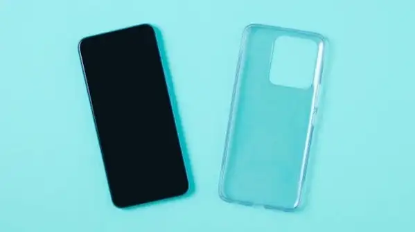Here are five easy ways to bring a yellowed transparent phone case back to life at home