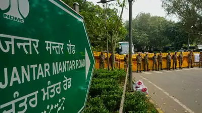 CBD Ground in East Delhi is around 12 km from Jantar Mantar