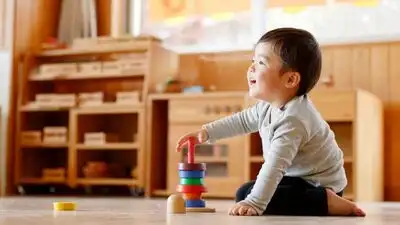 Researchers at Northwestern University used child-friendly electroencephalography (EEG)