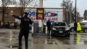 2 killed, 3 hurt in late-night shooting at Baltimore gas station in US