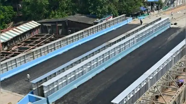 Together, the projects represent an investment of around Rs 1,000 crore and aim to ease