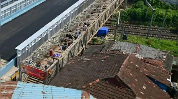 Together, the projects represent an investment of around Rs 1,000 crore and aim to ease