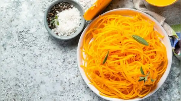 Here is a simple five-step method to make 2-ingredient pumpkin noodles at home, even if you