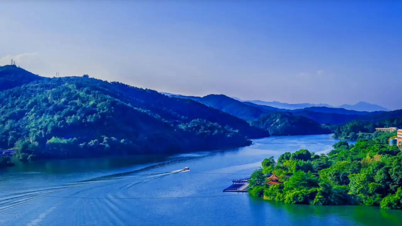 China's Zijinshan gold mine turned its own waste into haul-road: The wider industry impact
