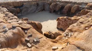 Skull fractures found on remains from the royal cemetery at Umm el-Qa’ab near Abydos suggest