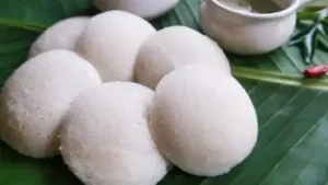 So, while fermentation brings several nutritional benefits, freshly steamed idli is not