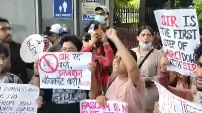 IYC introduces legal helpline for protesters detained during CJP protests in Delhi