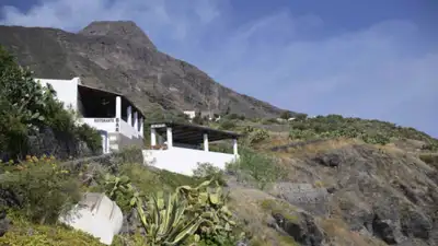 In 2006, the primary school on the island of Stromboli was closed: The wider industry impact