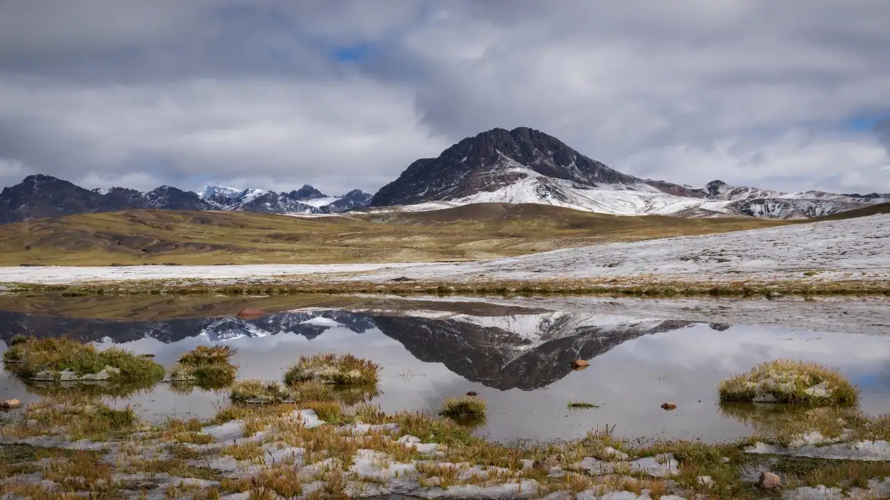 In 2022, a Norwegian man cycled toward India for nine months, then kept riding until 55,000 km