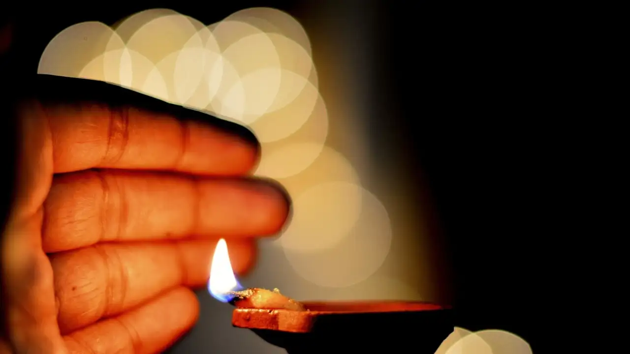 However, if one wishes to let the flame burn out naturally, it is important to remember that