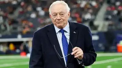 Jerry Jones net worth 2026 (Image via Getty)