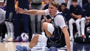 Cooper Flagg left the Dallas Mavericks’ 121-105 victory over the Indiana Pacers on Friday night