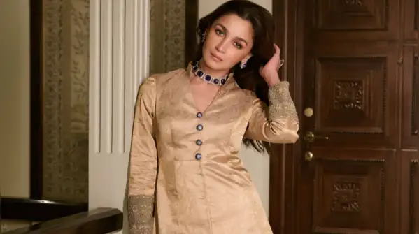Instagram Alia Bhatt’s original Banarasi jacket was made of gold with an illustration that
