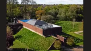 A World War II bunker in England with four-foot-thick walls has been transformed into a £650,000