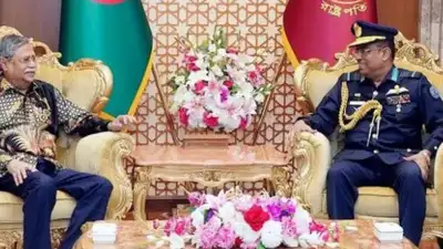 Air chief marshal (retd) Sheikh Abdul Hannan of the Bangladesh Air Force was arrested in Qatar