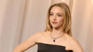 In 2013, Amanda Seyfried bought a 1930s farm in New York's Catskills; she expanded the house