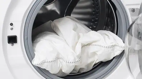 Here are five simple steps to freshen your pillows at home without a machine