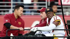 Commanders veteran suffers brutal knee injury after a slight push from 49ers cornerback