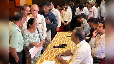District minister UT Khader and DC HV Darshan at Prajaseva campaign meeting at Konaje