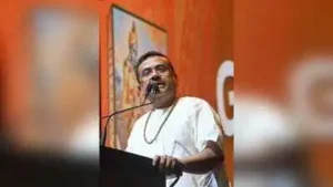 Suvendu promises model status, hospital, college in Rejinagar