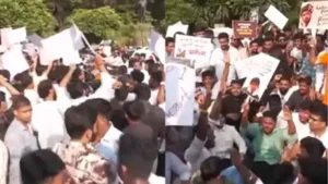 'Gen Next Mumbai' counters CJP's 'Jail Bharo Andolan' at Shivaj Park