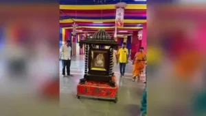 Through its emphasis on devotional music, traditional rituals and respectful participation