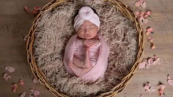 Here are 10 baby names for boys and girls that reflect courage and confidence