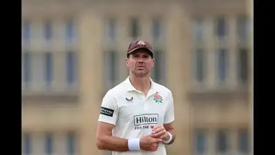 James Anderson is poised to continue his cricket career in Italy after Lancashire decided not