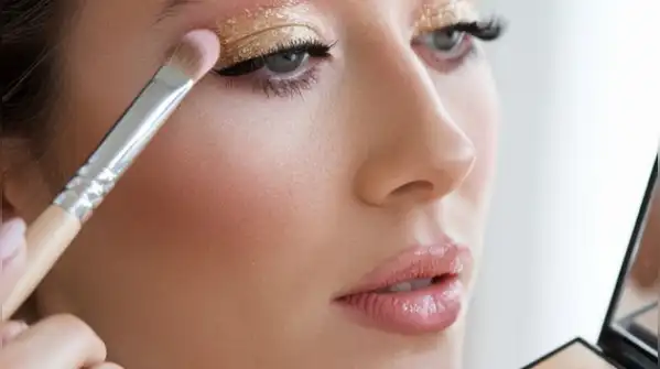 Thus, you will need different brushes to achieve a complete eye makeup look