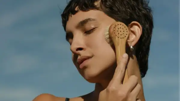 The jawline brush is having a moment: Can facial dry brushing really sculpt your confronts?