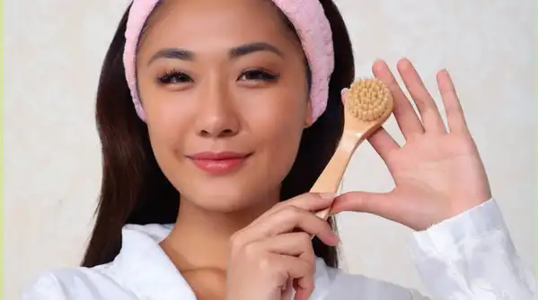 The jawline brush is having a moment: Can facial dry brushing really sculpt your confronts?