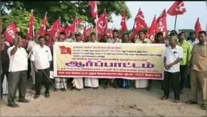 Salem railway goods shed workers oppose 24-hour work order, protest