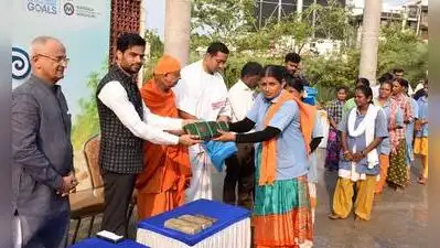 Sanitation workers being felicitated during ‘Arpana’ programme at Rajaji Park in Mangaluru