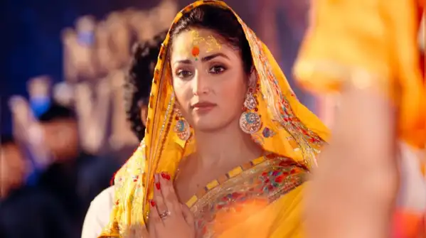 Yami Gautam’s outfit featured a stunning yellow saree during her visit to the Ayodhya Ram