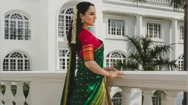 Kangana Ranaut was one of the latter in Ayodhya, where she appeared in a stunning silk lehenga