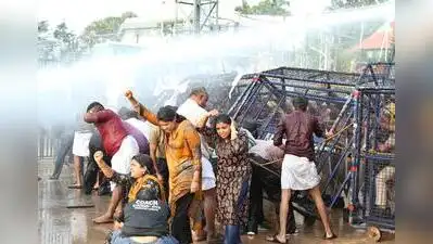 DYFI marches to shop owned by accused's mother in Alappuzha — Nedumbassery accident