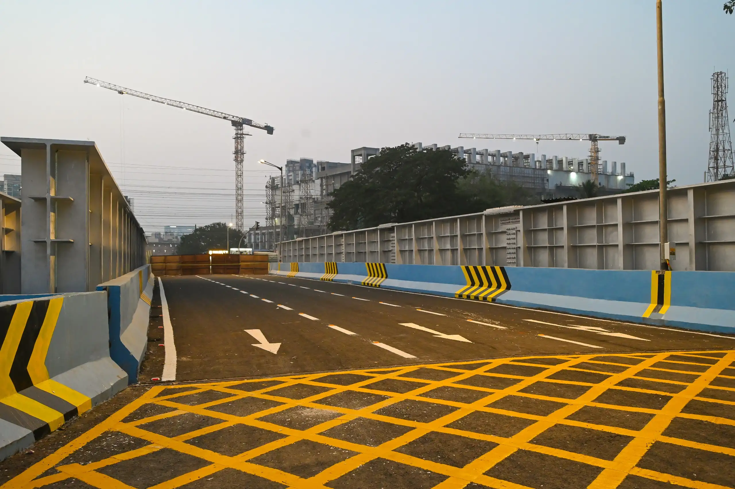 Mumbai receives 3 key flyovers: Sion, Vidyavihar, Goregaon-Mulund Link Road to open on Oct 22